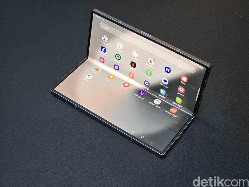 Z Fold6 & Flip6 Turun Harga Usai Fold7 Rilis, Cek Update Agustus 2025