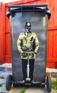 Deretan Street Art Keren yang Menyatu dengan Lingkungan