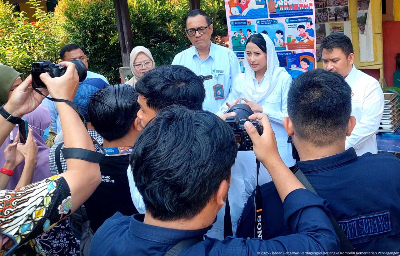 Kepala Bappebti dampingi Wamendag Tinjau Program MBG di SDN Rawabadak Subang