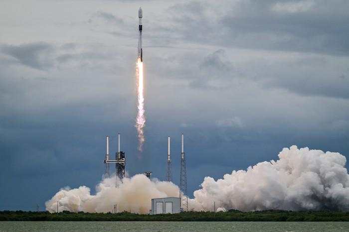 Satelit Nusantara Lima Meluncur September, Hubungkan Ribuan Pulau RI