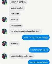 10 Chat Ditolak Gebetan, Malunya Sampai ke Ubun-ubun