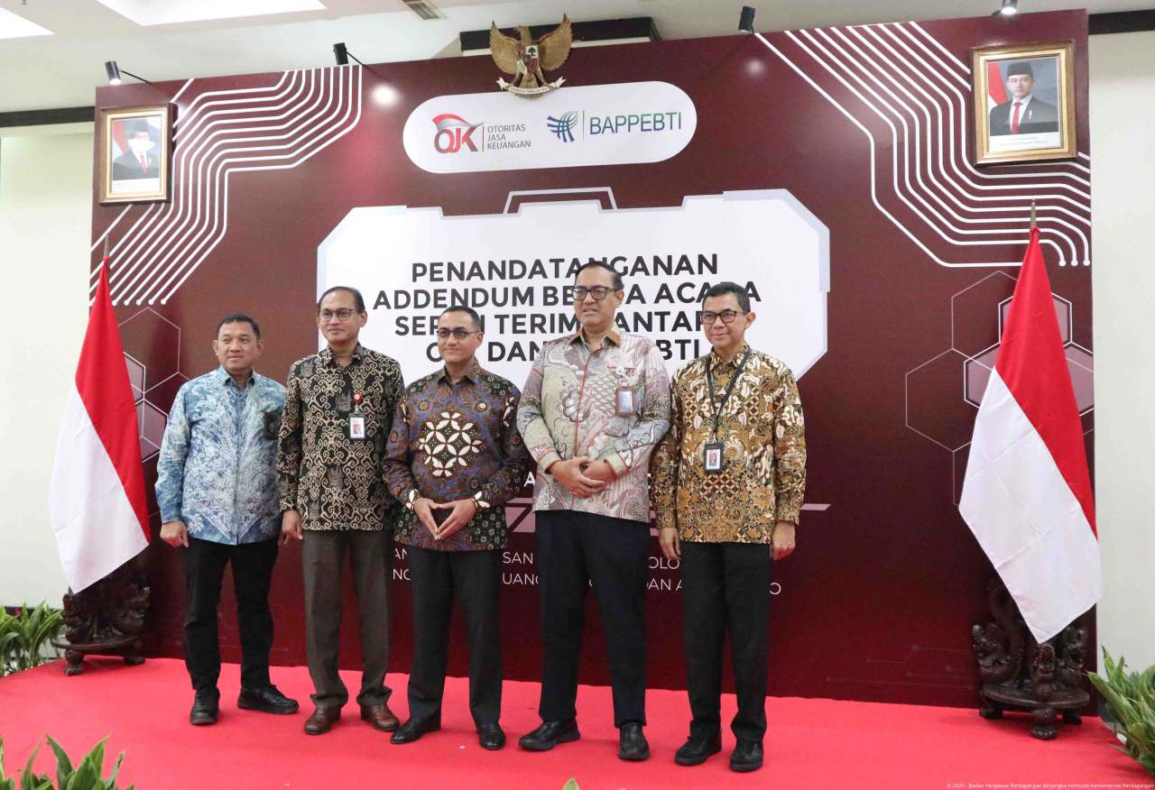 Bappebti dan OJK Perkuat Sinergi: Tandatangani Addendum BAST Peralihan Produk Derivatif Aset Kripto ke OJK