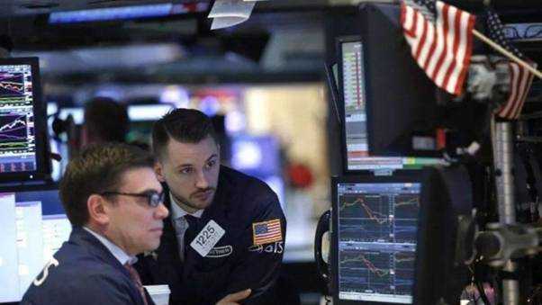 What are Oracle-related stocks and how to invest