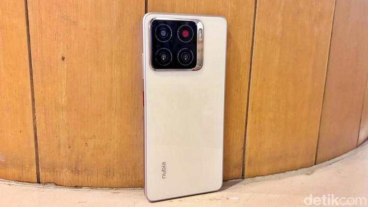 Unboxing Nubia A56, HP Rp 1 Juta Bawa Spesifikasi Menarik