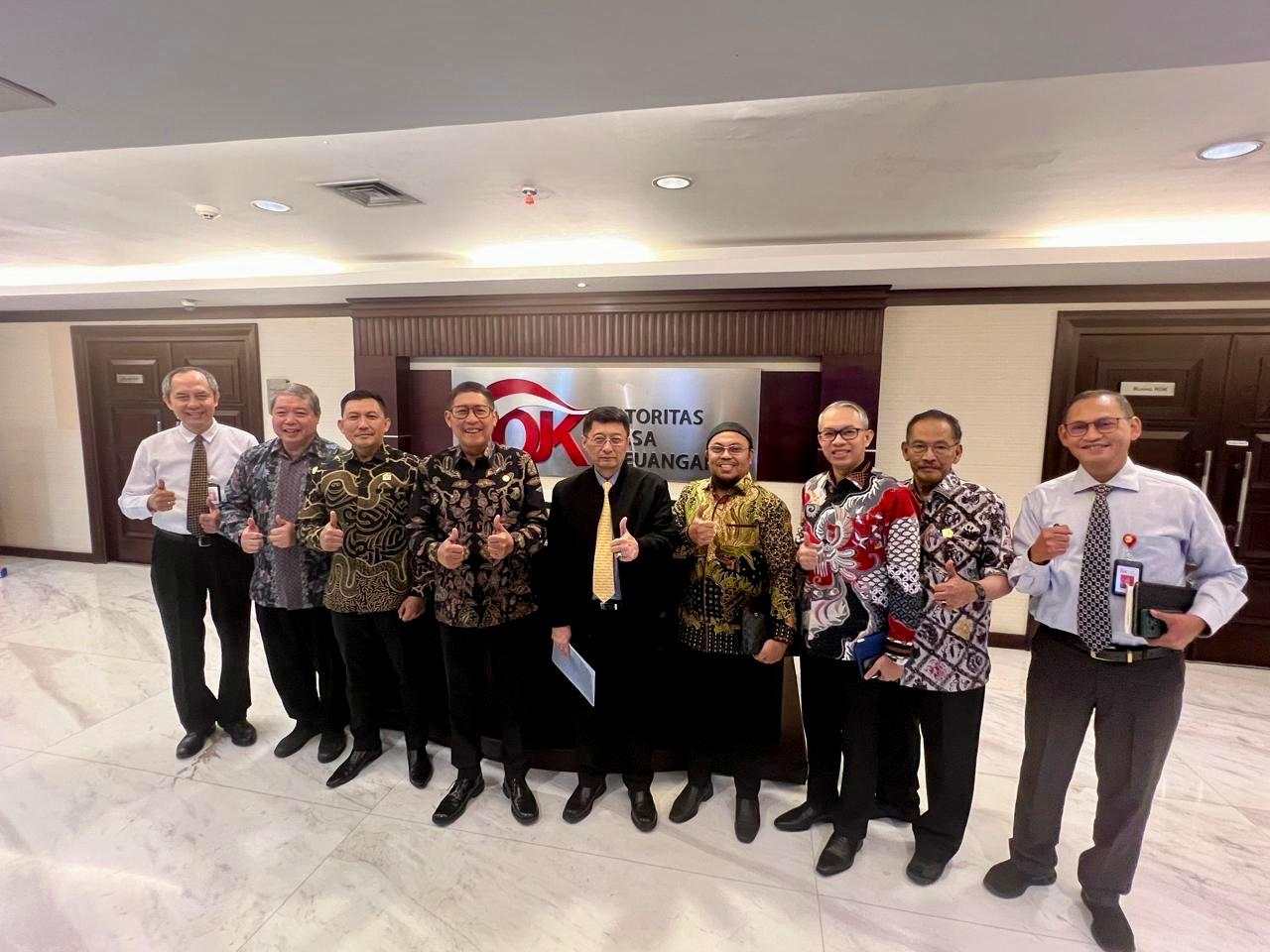 Kunjungan Pengurus dan Direktur Eksekutif ASPEBTINDO ke OJK dalam Rangka Silaturahmi dengan Kepala Eksekutif Pengawas Pasar Modal, Keuangan Derivatif, dan Bursa Karbon