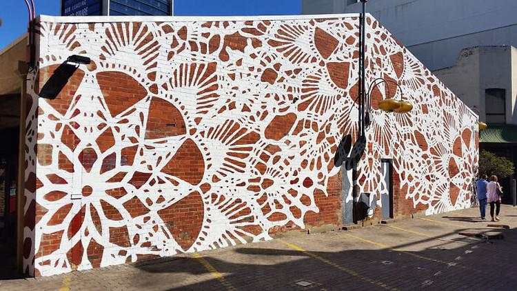 Deretan Street Art Keren yang Menyatu dengan Lingkungan