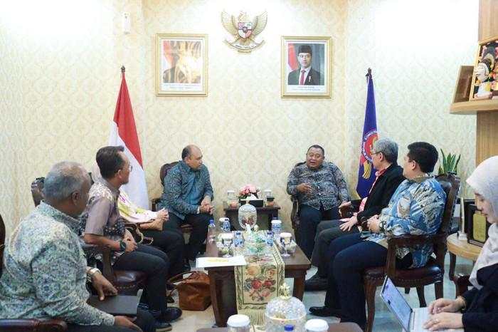 Petronas Jadi Perusahaan Migas Pertama Gabung Program Kepatuhan KPPU