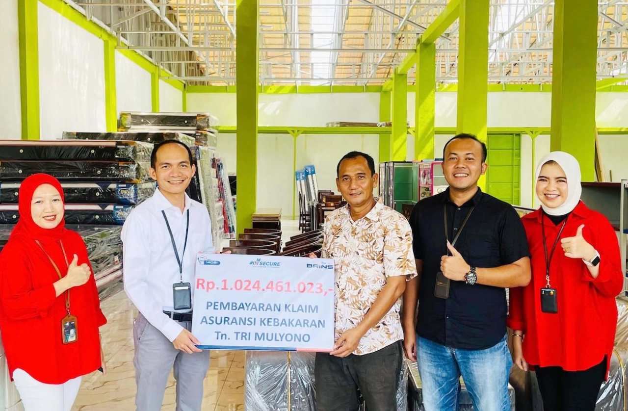 BRINS Bayar Klaim Kebakaran Rp1 Miliar Bantu Usaha Nasabah Bengkulu