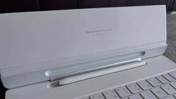 Unboxing Huawei MatePad Pro 12.2 (2025) yang Menggemaskan