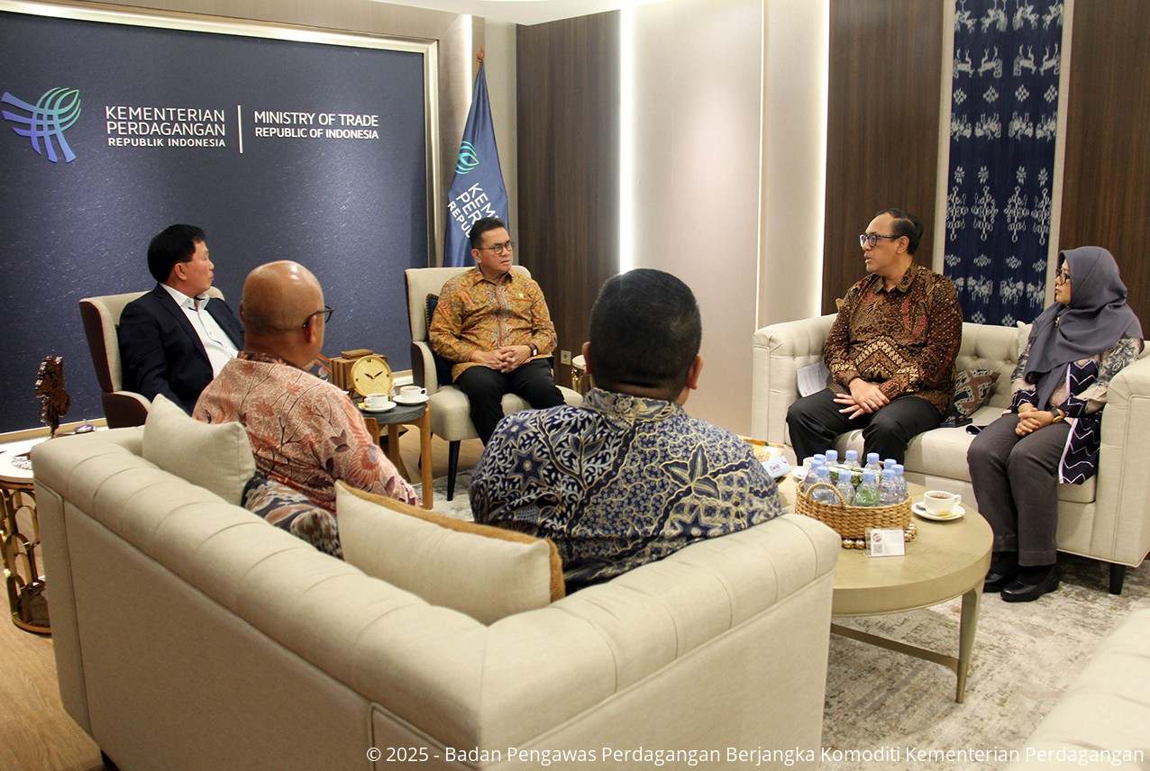 Kepala Bappebti mendampingi Menteri Perdagangan dalam pertemuan bilateral dengan Bursa Komoditi dan Derivatif Indonesia (BKDI)