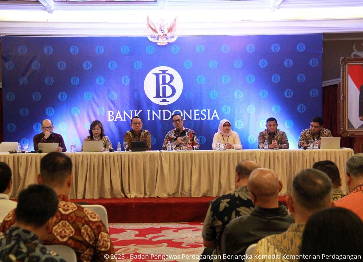 Bappebti dalam Acara Sosialisasi Terkait Peralihan Pengaturan dan Pengawasan Derivatif PUVA
