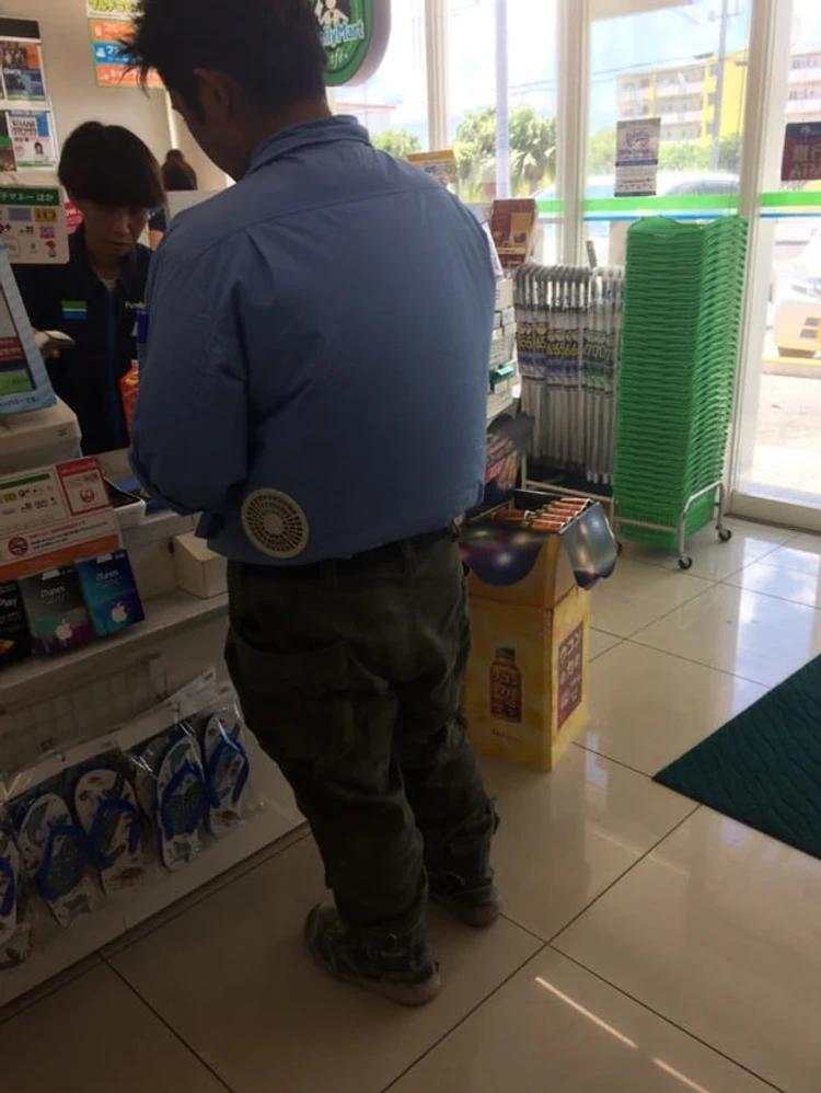 Contoh Desain Fashion yang Nyeleneh, Maksudnya Gak Ketebak