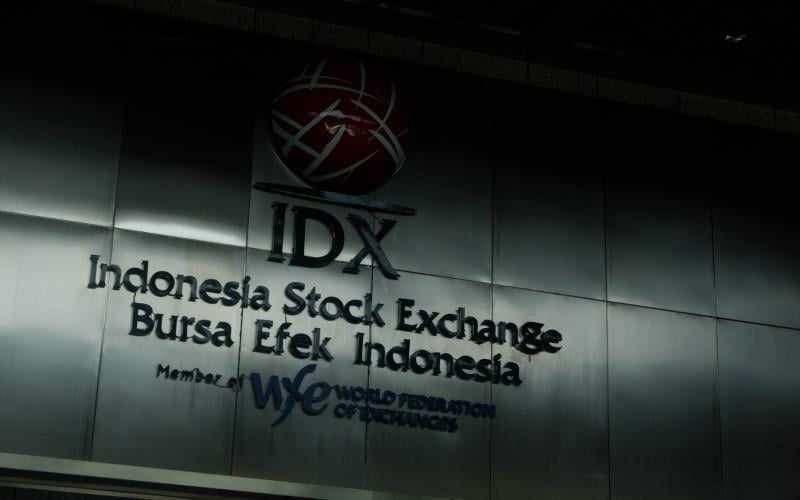 Saham DCII dan MFIN Keluar dari Papan FCA