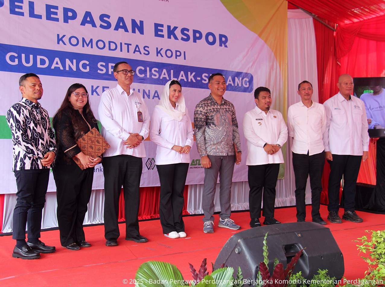 Kepala Bappebti Dampingi Wamendag dalam Pelepasan Ekspor Komoditas Kopi dari Gudang SRG Subang ke Tiongkok