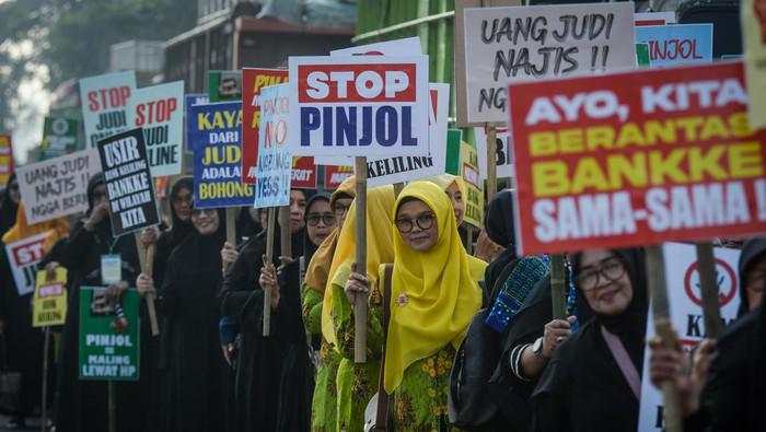 Menyikapi Fenomena Ajakan Galbay Pinjaman Daring