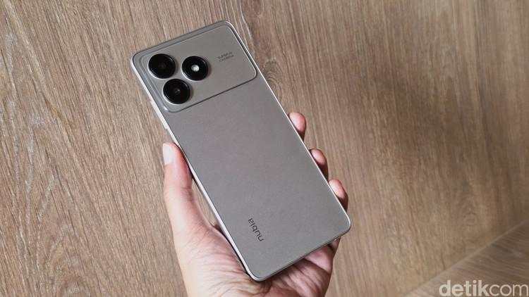 Unboxing Nubia A36, HP Harga Rp 900 Ribuan Tampilan Mirip iPhone Pro Max