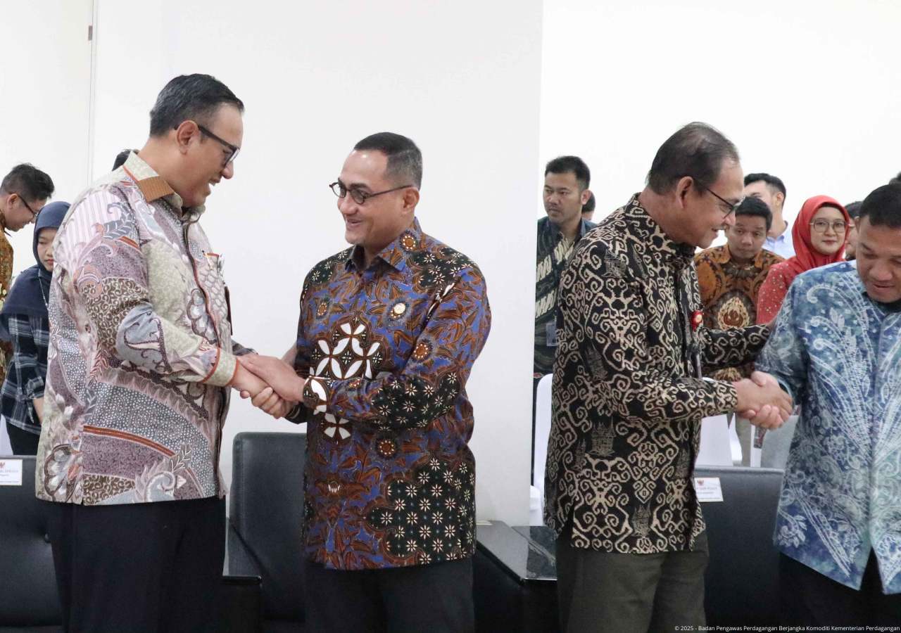 Bappebti dan OJK Perkuat Sinergi: Tandatangani Addendum BAST Peralihan Produk Derivatif Aset Kripto ke OJK