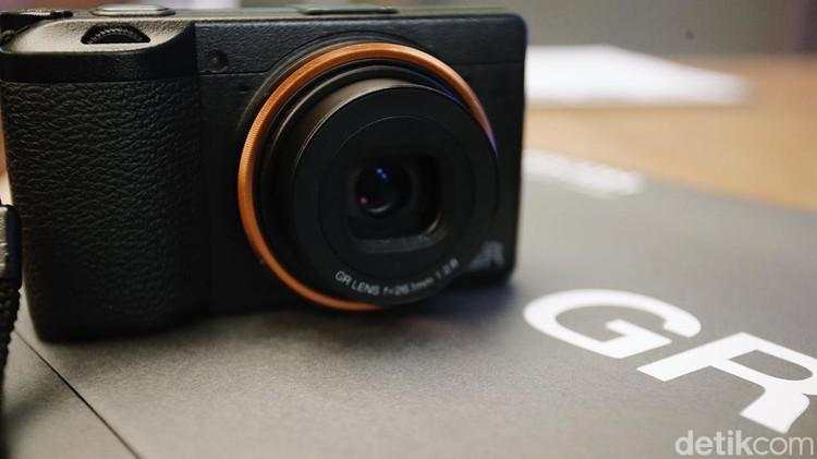 Ricoh GR IV Resmi Hadir di Indonesia dengan Fitur Baru