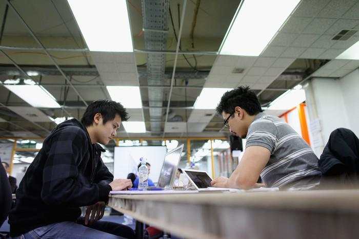 Terapkan Sistem Kerja 996, Bos Startup Ini Dikritik