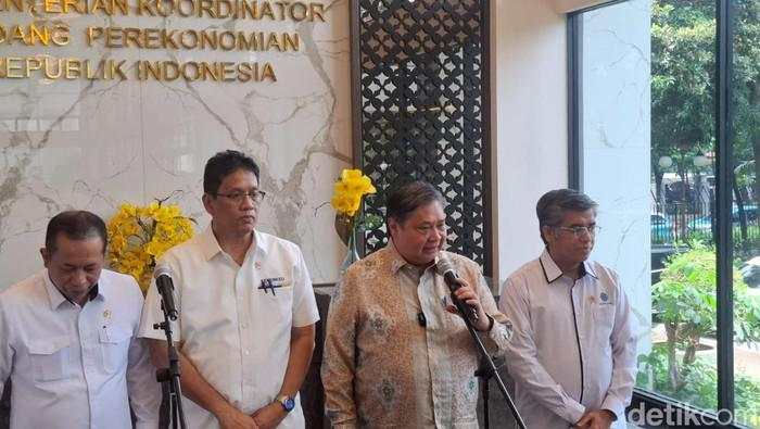 Pemerintah Siapkan Rp 6,5 T buat Bansos Beras 10 Kg & Minyak Goreng 2 Liter