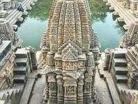 Foto Bangunan Bersejarah yang Bikin Melongo