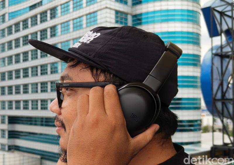 Review JBL Tour One M3: Headphone Premium Baterai Super Awet
