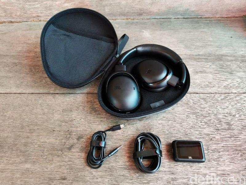 Review JBL Tour One M3: Headphone Premium Baterai Super Awet