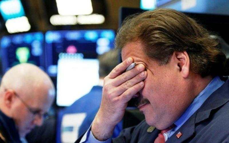 Wall Street Merah, Data Ekonomi Terbaru Tingkatkan Ketidakpastian Prospek Penurunan Suku Bunga