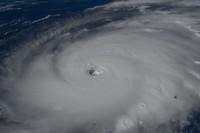 Indah Tapi Ngeri! Foto Topan Raksasa Difoto dari Luar Angkasa