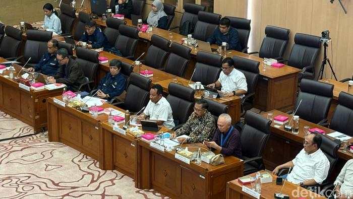 Banyak Lubang Bekas Tambang di Sekitar IKN, DPR Panggil 3 Perusahaan