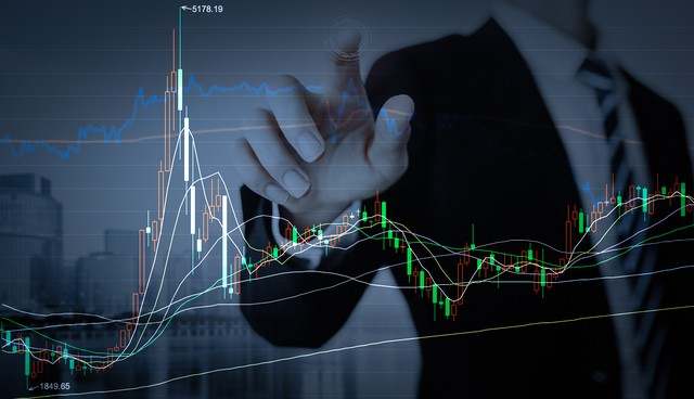 杜家升：黄金多空拉锯，临近国庆，还将起飞？