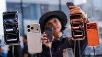 Antusias Warga Beijing Sambut Penjualan Perdana iPhone 17