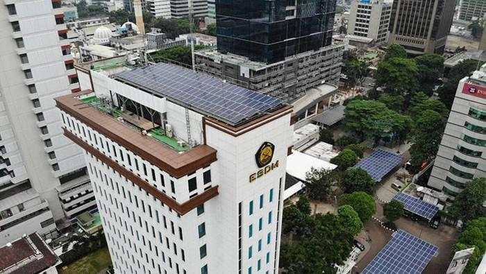 Kementerian ESDM Bekukan 190 Izin Tambang Mineral dan Batu Bara