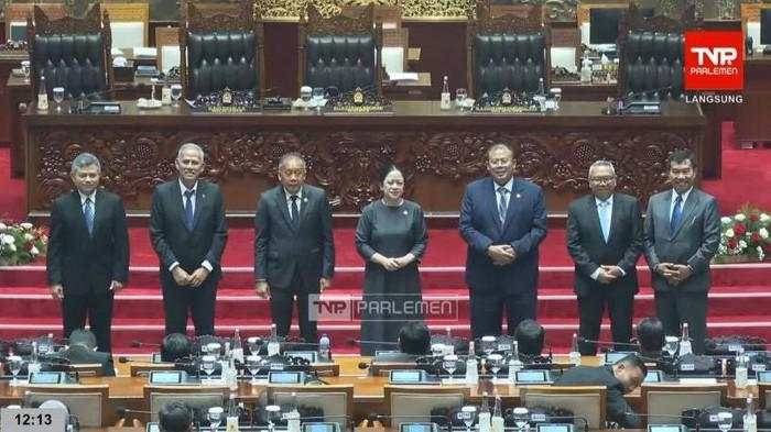 Disetujui Jadi Ketua LPS, Anggito cs Dikenalkan di Rapat Paripurna DPR