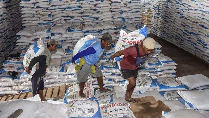 6 Juta Petani Belum Tebus Pupuk, Kementan: Basis Data Masih Lemah