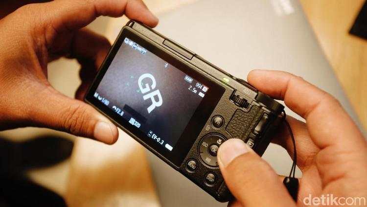 Ricoh GR IV Resmi Hadir di Indonesia dengan Fitur Baru