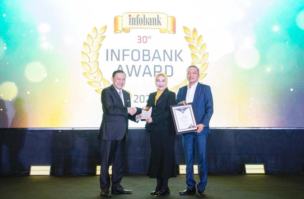 Kinerja Konsisten 25 Tahun, bank bjb Sabet Dua Penghargaan Nasional dari Infobank