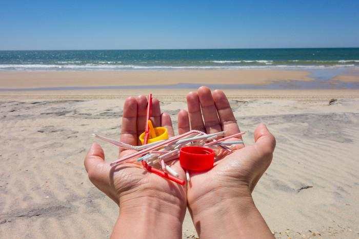 Kuburan Plastik Tersembunyi di Dasar Laut Mediterania