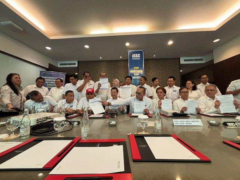 Baja Impor Ancam Produk Lokal, Pemerintah Mesti Turun Tangan