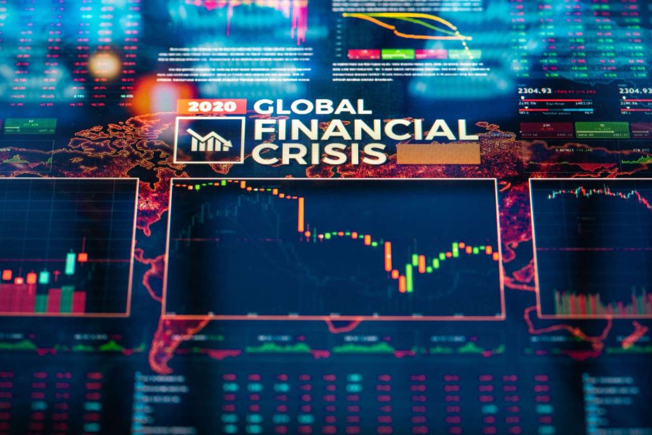 Markets on Edge: Asia Gains, Fed Next