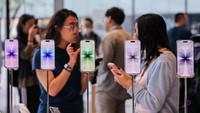 Antusias Warga Beijing Sambut Penjualan Perdana iPhone 17