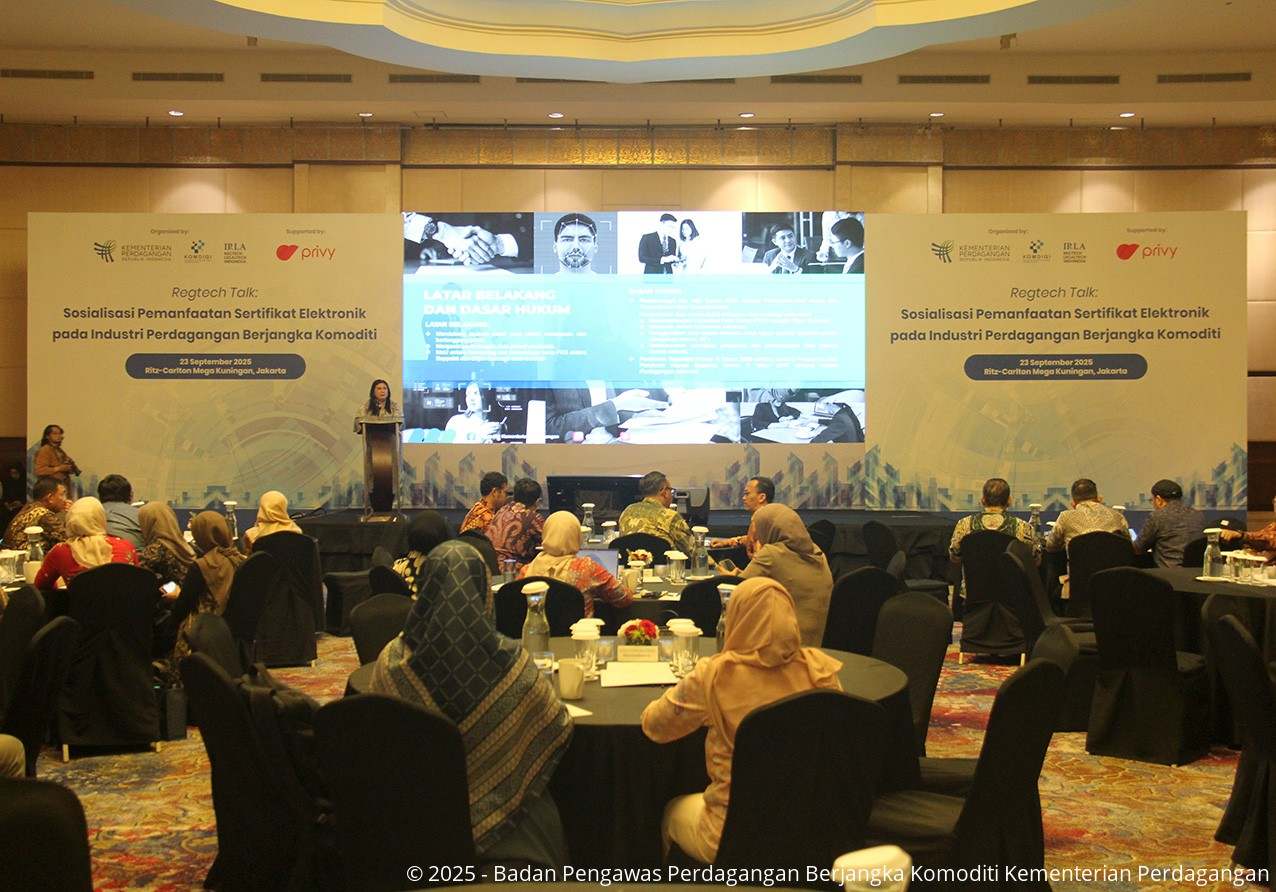 Bappebti pada Sosialisasi Pemanfaatan Sertifikat Elektronik pada Industri Perdagangan Berjangka Komoditi