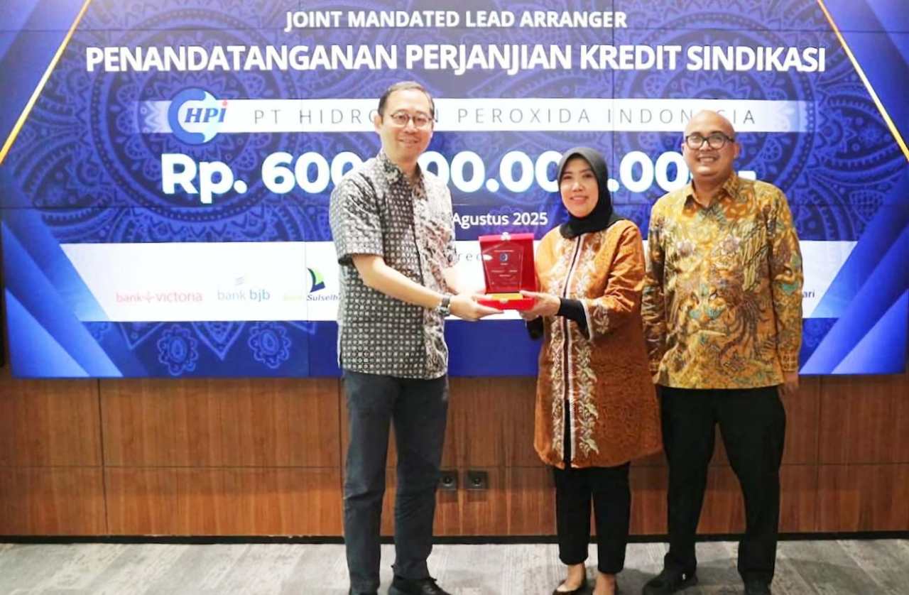 Bersama Bank Victoria, bank bjb Perkuat Pembiayaan Proyek Kimia Strategis Rp 600 Miliar