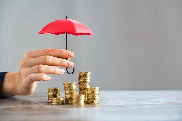 Harga Emas Naik Pecahkan Rekor, Lebih Baik Jual atau Gadai?