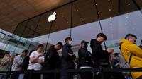 Antusias Warga Beijing Sambut Penjualan Perdana iPhone 17