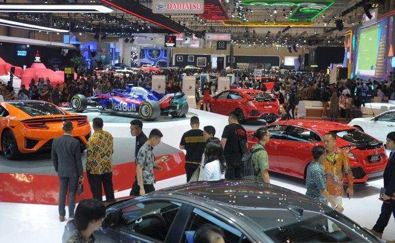 Penjualan Mobil Agustus Tertekan, Bagaimana Prospek Saham Otomotif?
