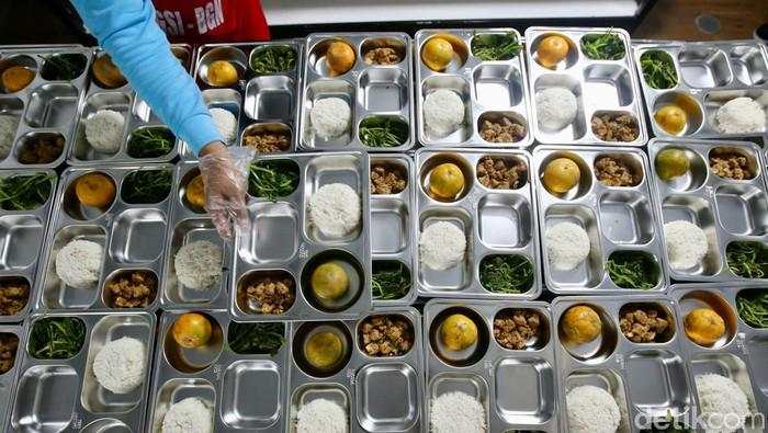 Makan Bergizi Gratis Habiskan Rp 13,2 T, Serap Tenaga Kerja 290 Ribu Orang