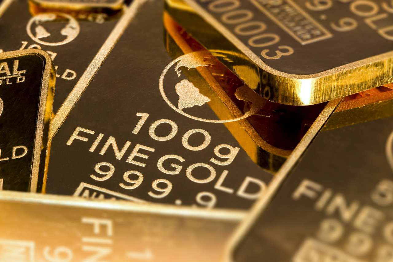 Emas naik di atas 3.650 di tengah ekspektasi dovish Fed, USD bearish