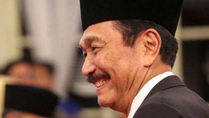 Luhut Respons 7 Desakan Ekonom Soal RI Darurat Ekonomi