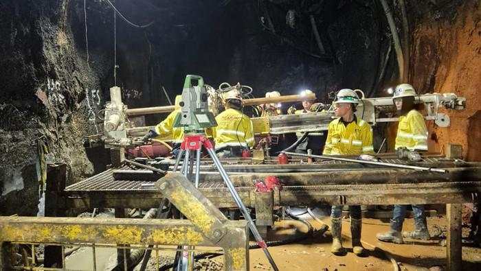 7 Pekerja Freeport yang Terjebak Longsor Masih Dalam Pencarian